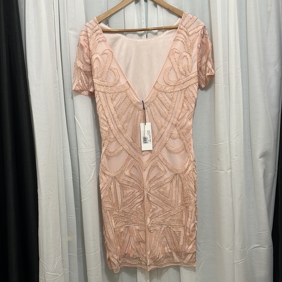 NWT Molly Bracken Pink Shirt Sleeved Gem Dress a249 - Picture 5 of 5